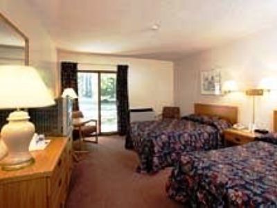 Travelodge By Wyndham Bracebridge Habitación foto